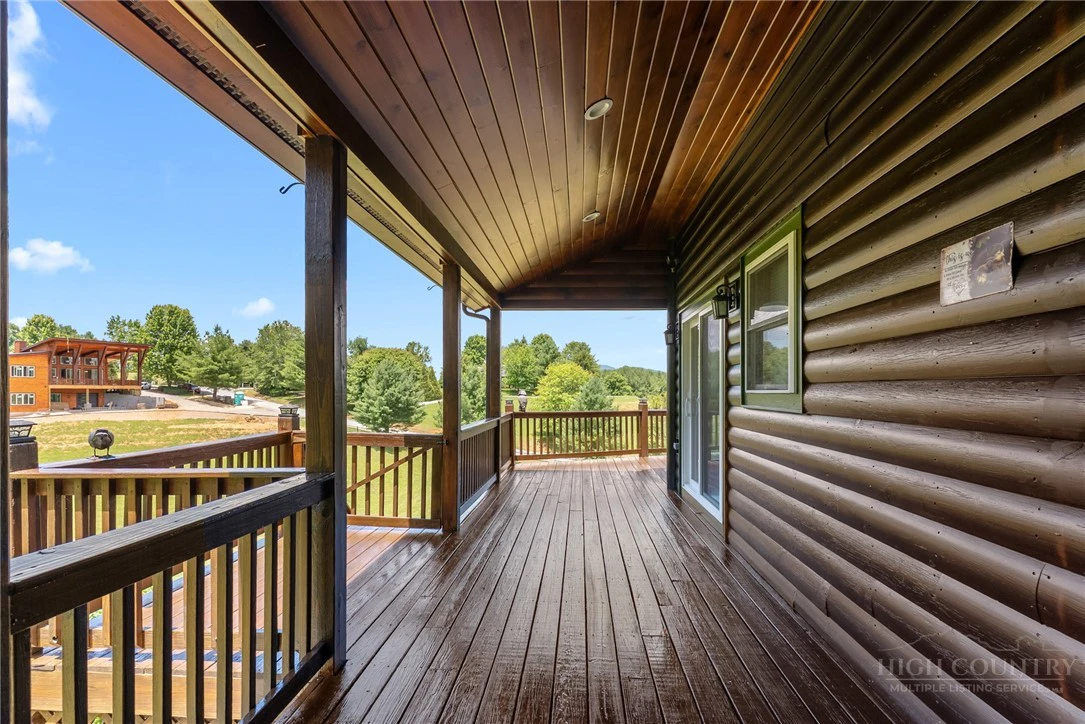 Image number 8 for the current listing