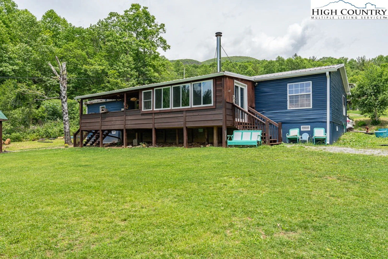 Image number 1 for the current listing