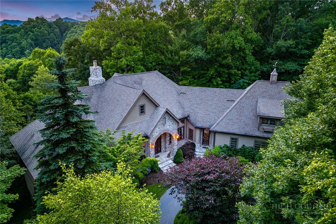 Image number 2 for the current listing