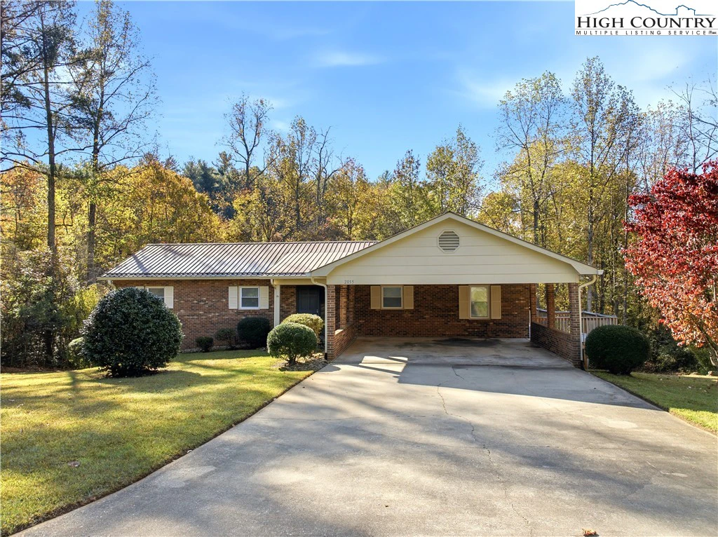 Image number 1 for the current listing