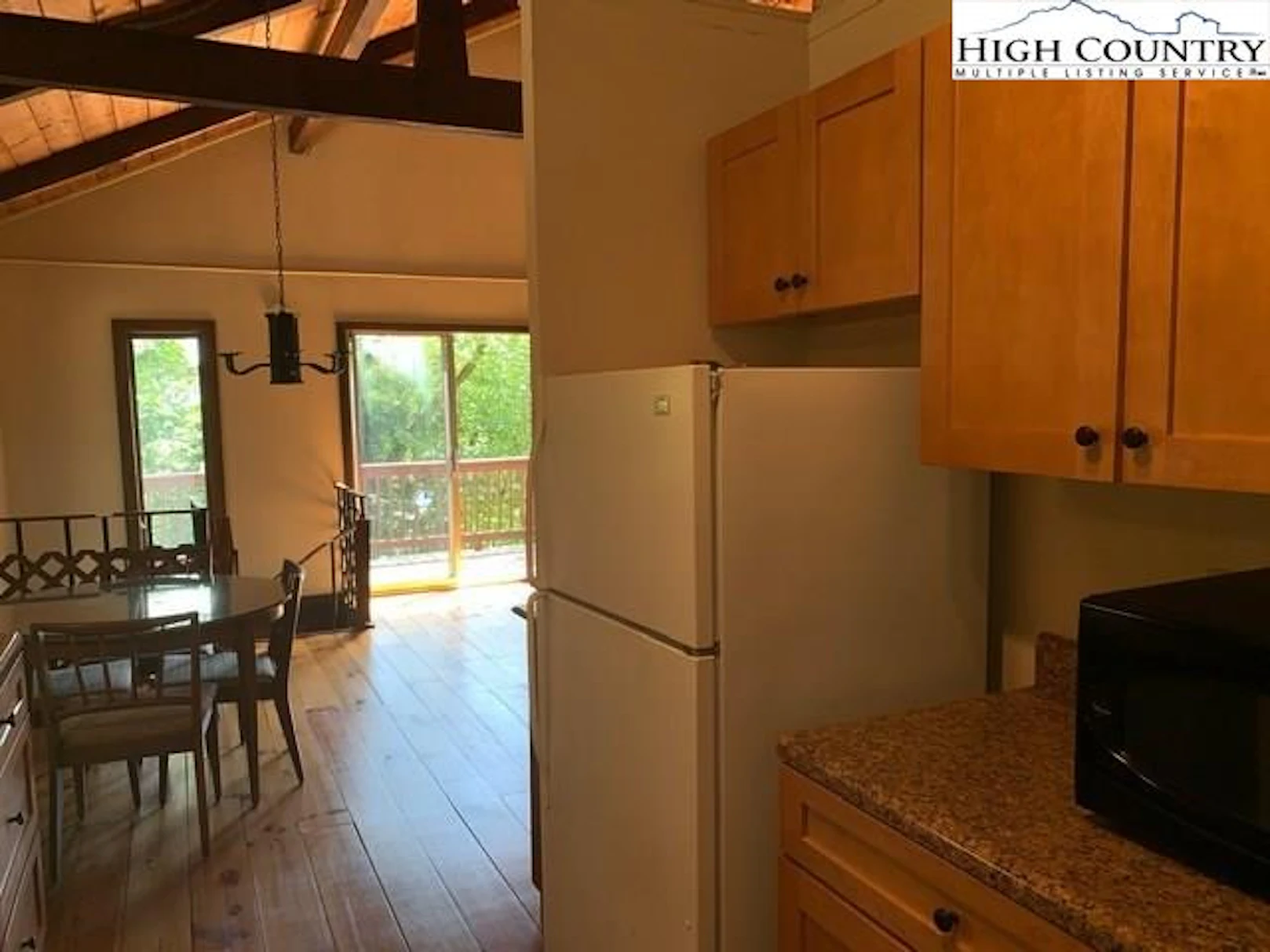 Image number 2 for the current listing