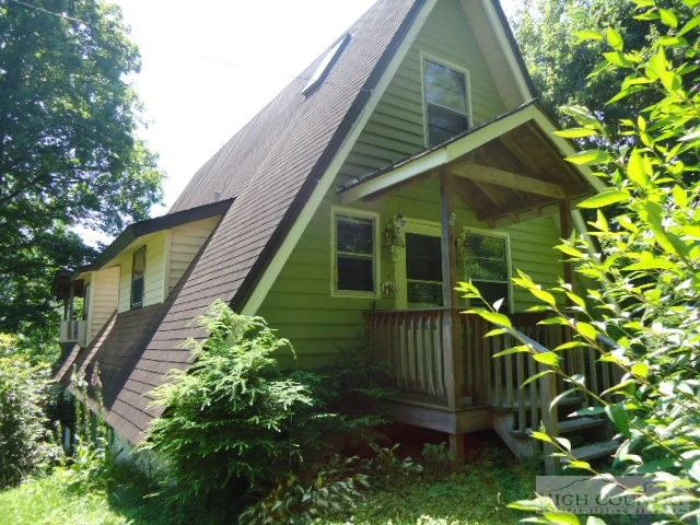 Image number 1 for the current listing