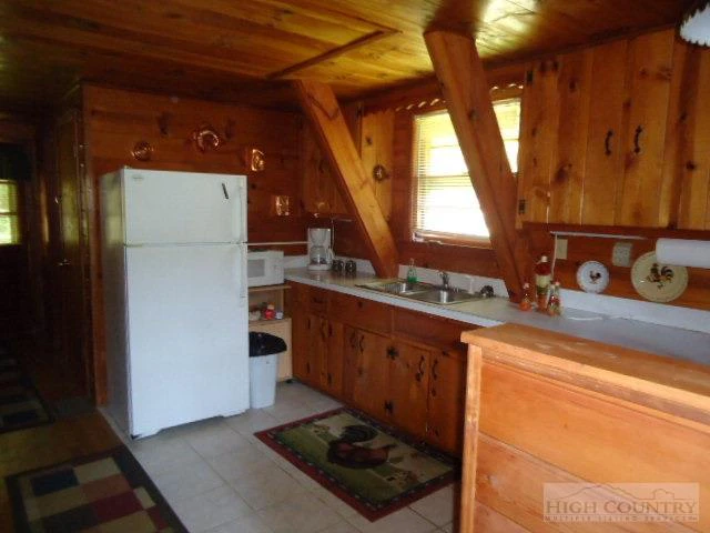 Image number 7 for the current listing