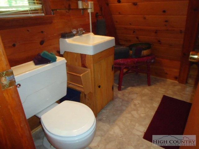 Image number 6 for the current listing
