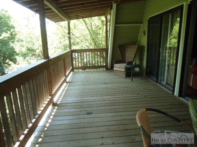 Image number 4 for the current listing
