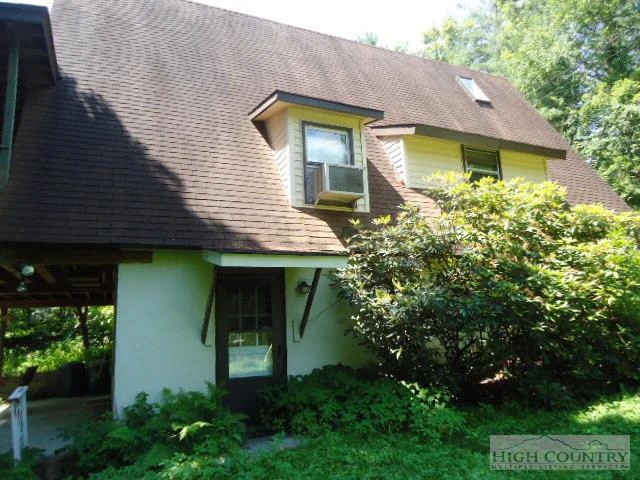 Image number 16 for the current listing