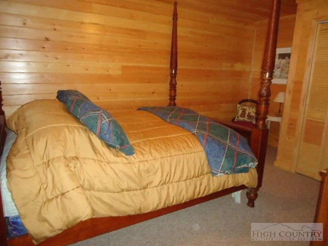 Image number 12 for the current listing