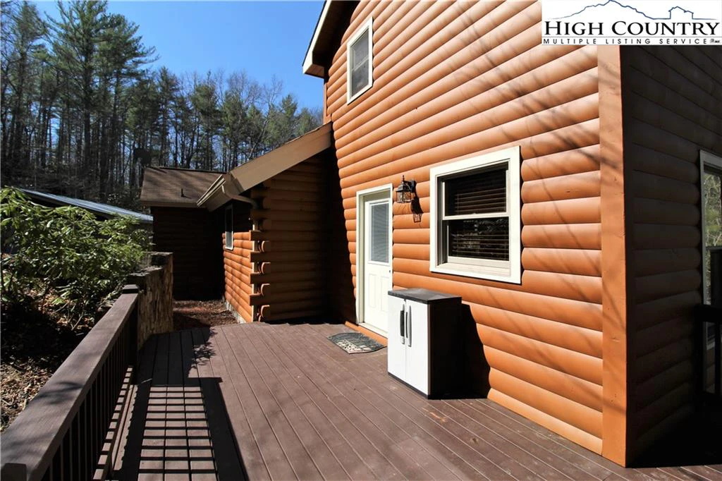 Image number 4 for the current listing