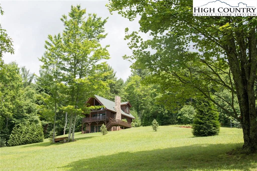 Image number 1 for the current listing