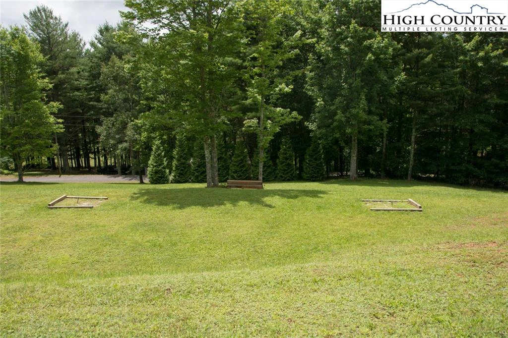 Image number 3 for the current listing