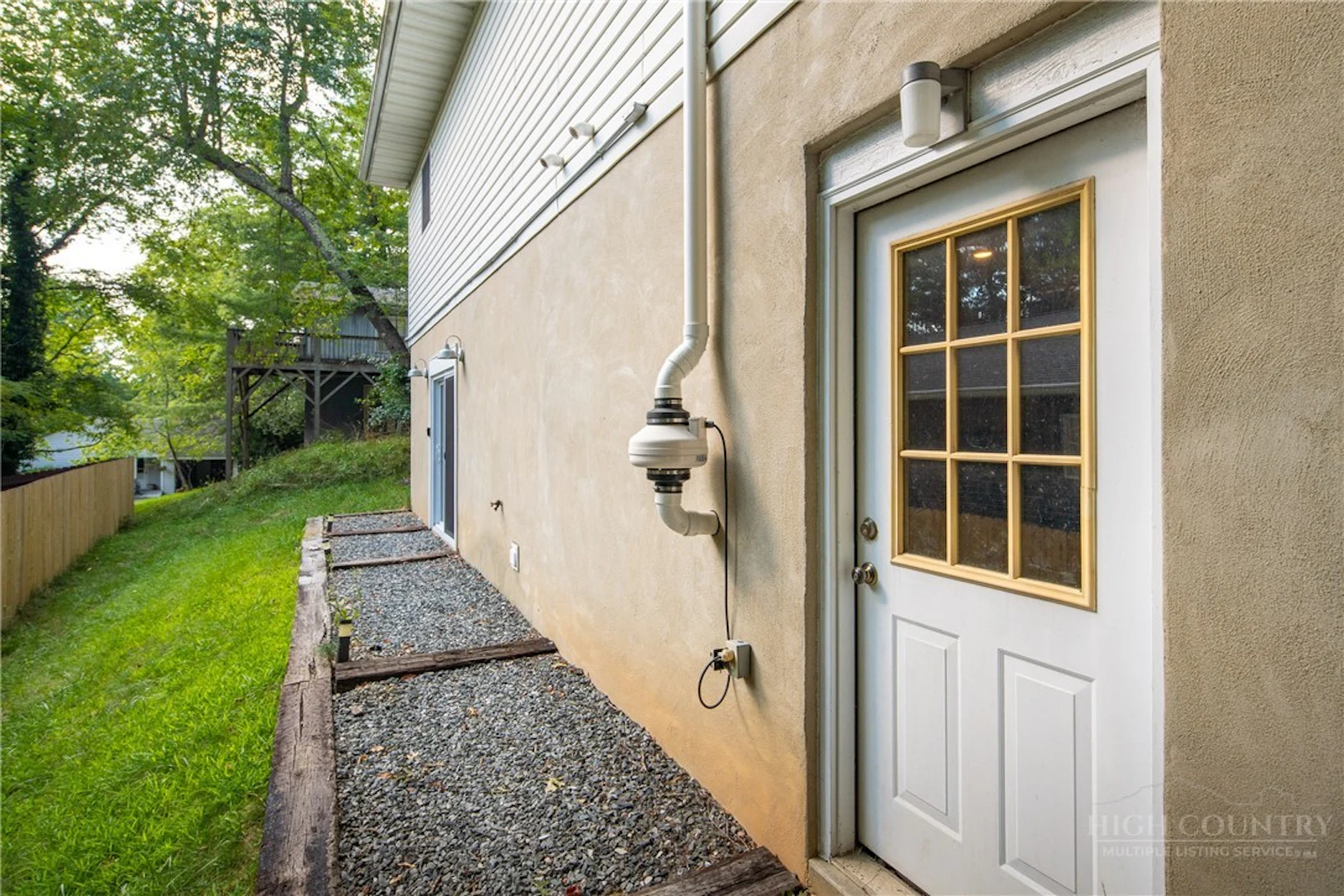 Image number 6 for the current listing