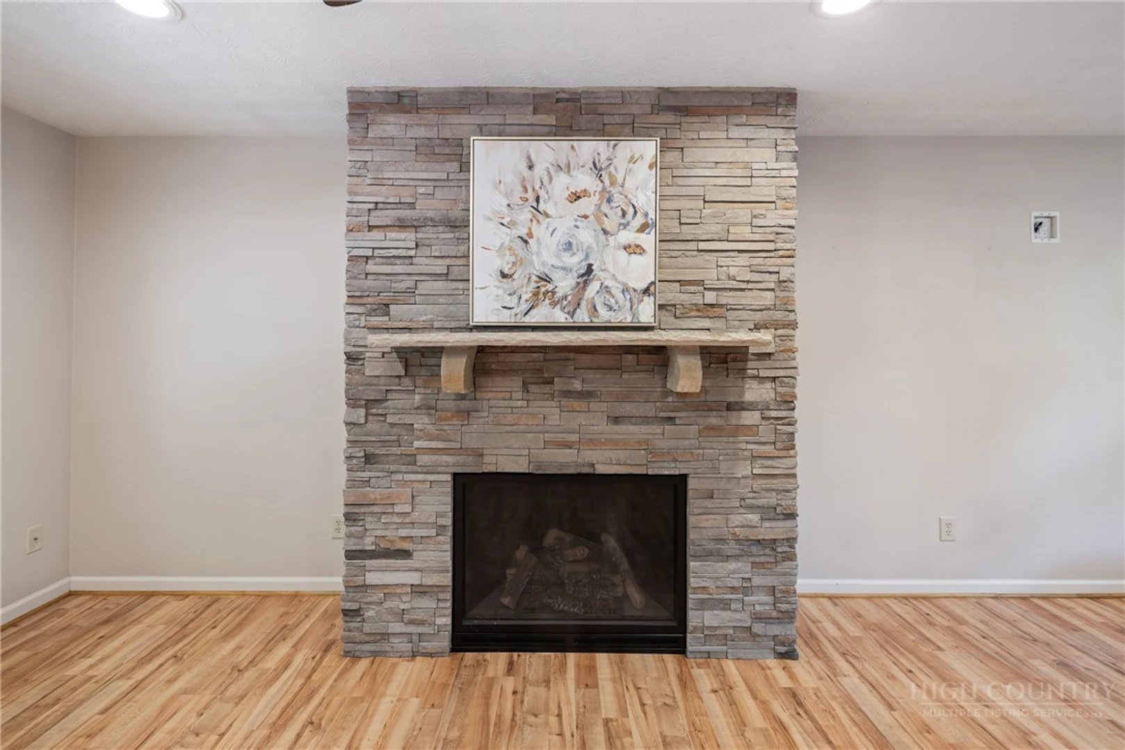 Image number 11 for the current listing
