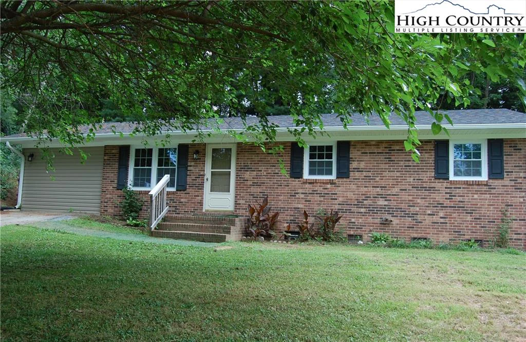 Image number 1 for the current listing