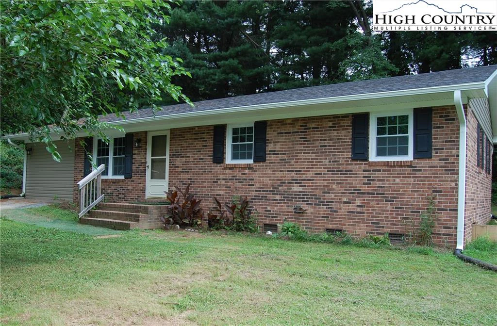 Image number 13 for the current listing