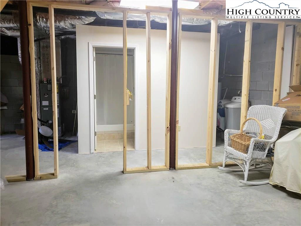 Image number 6 for the current listing