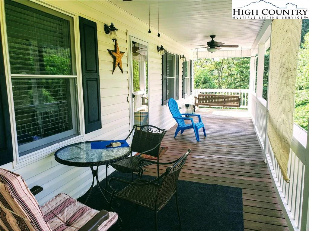 Image number 11 for the current listing