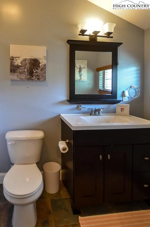 Image number 9 for the current listing
