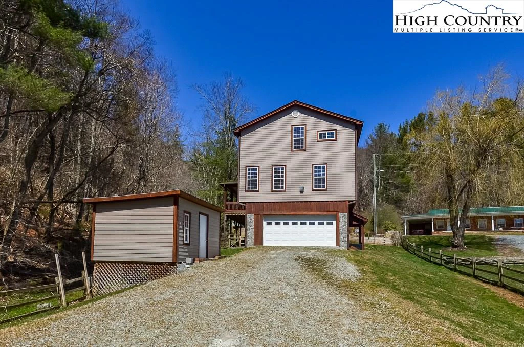 Image number 13 for the current listing