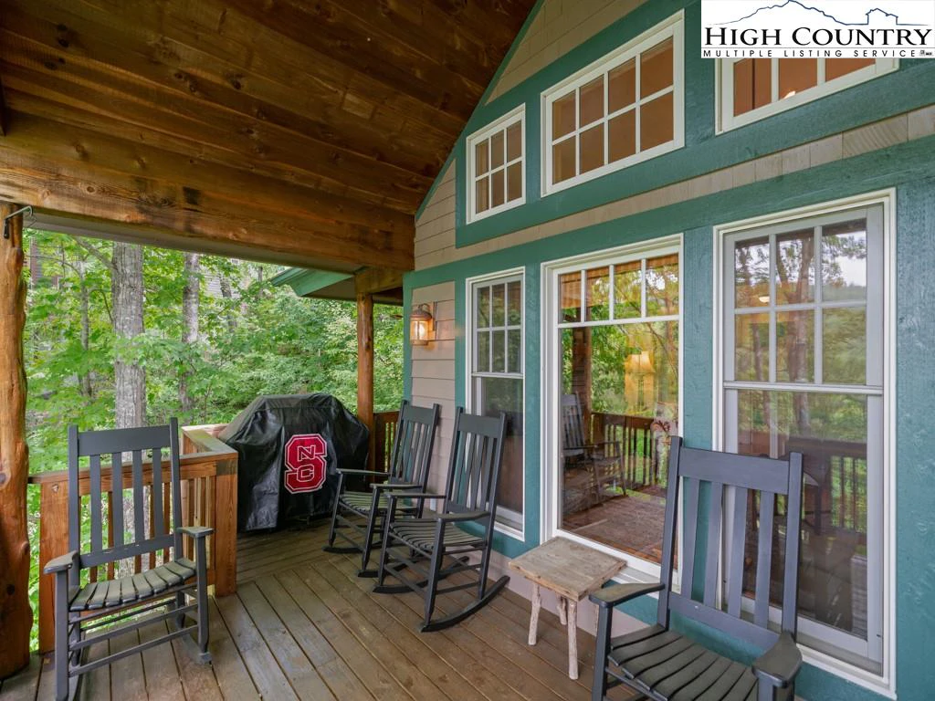 Image number 21 for the current listing