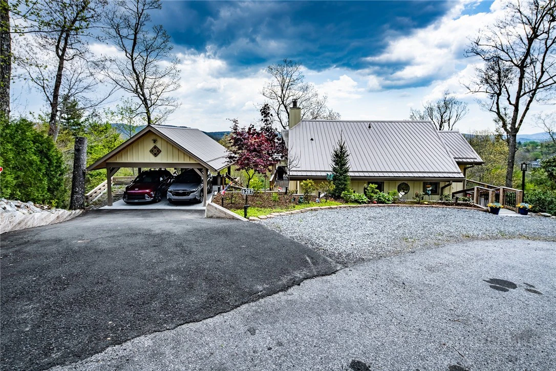 Image number 1 for the current listing
