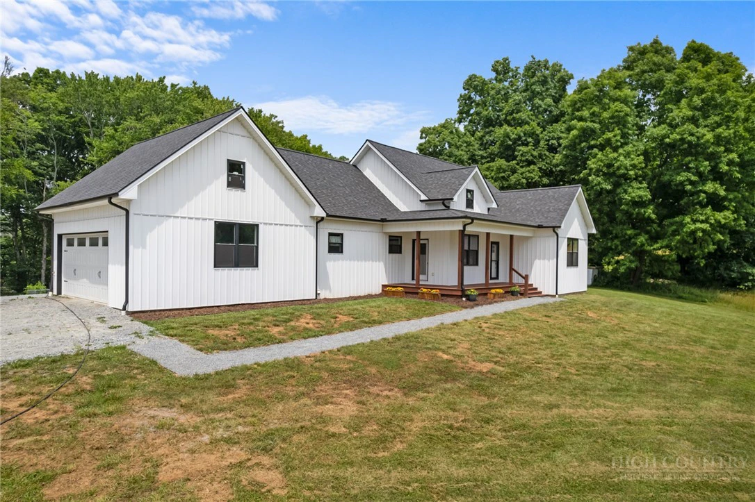 Image number 2 for the current listing