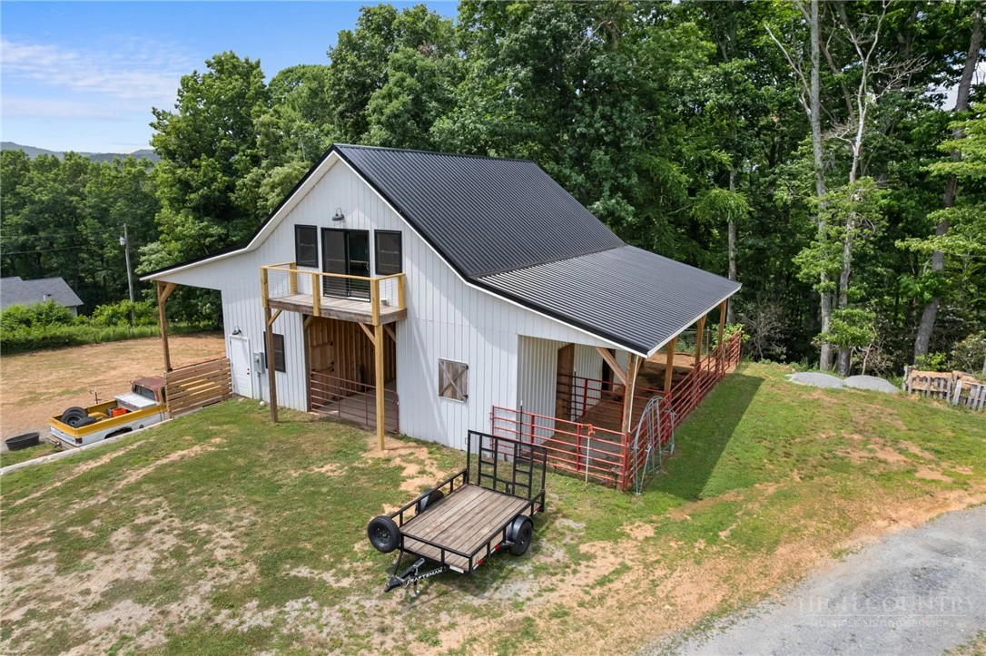 Image number 3 for the current listing