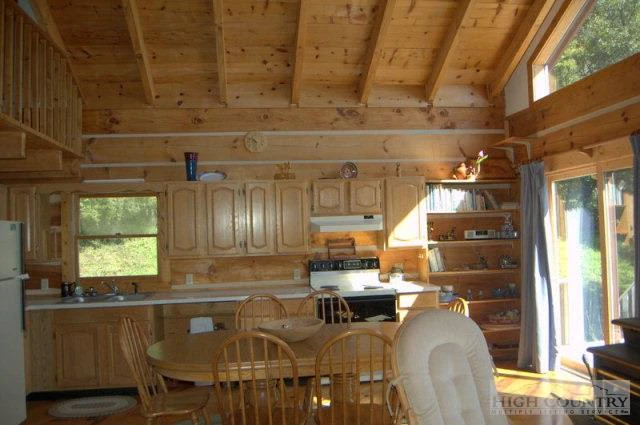 Image number 12 for the current listing