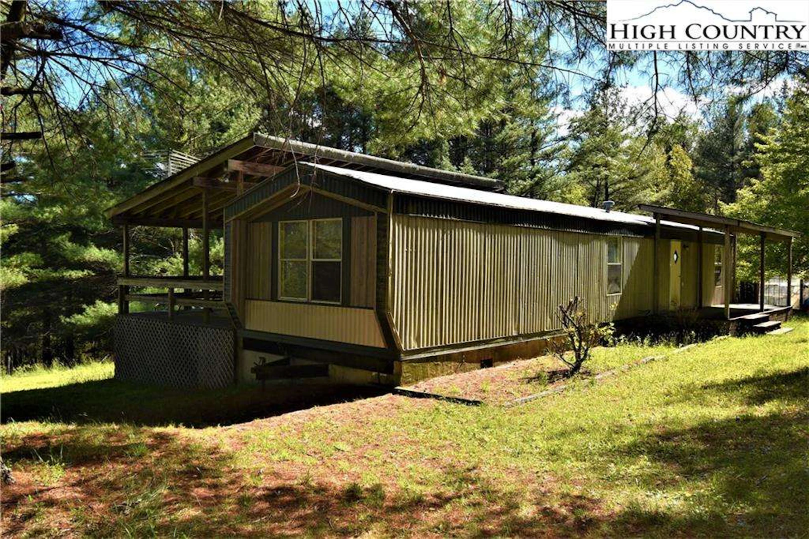 Image number 1 for the current listing
