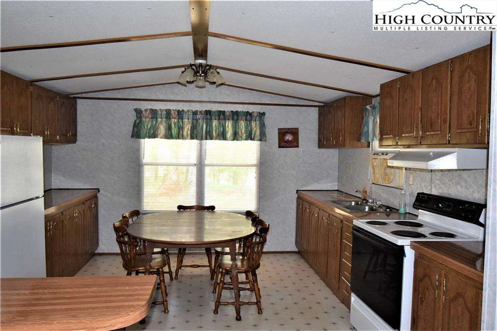Image number 6 for the current listing