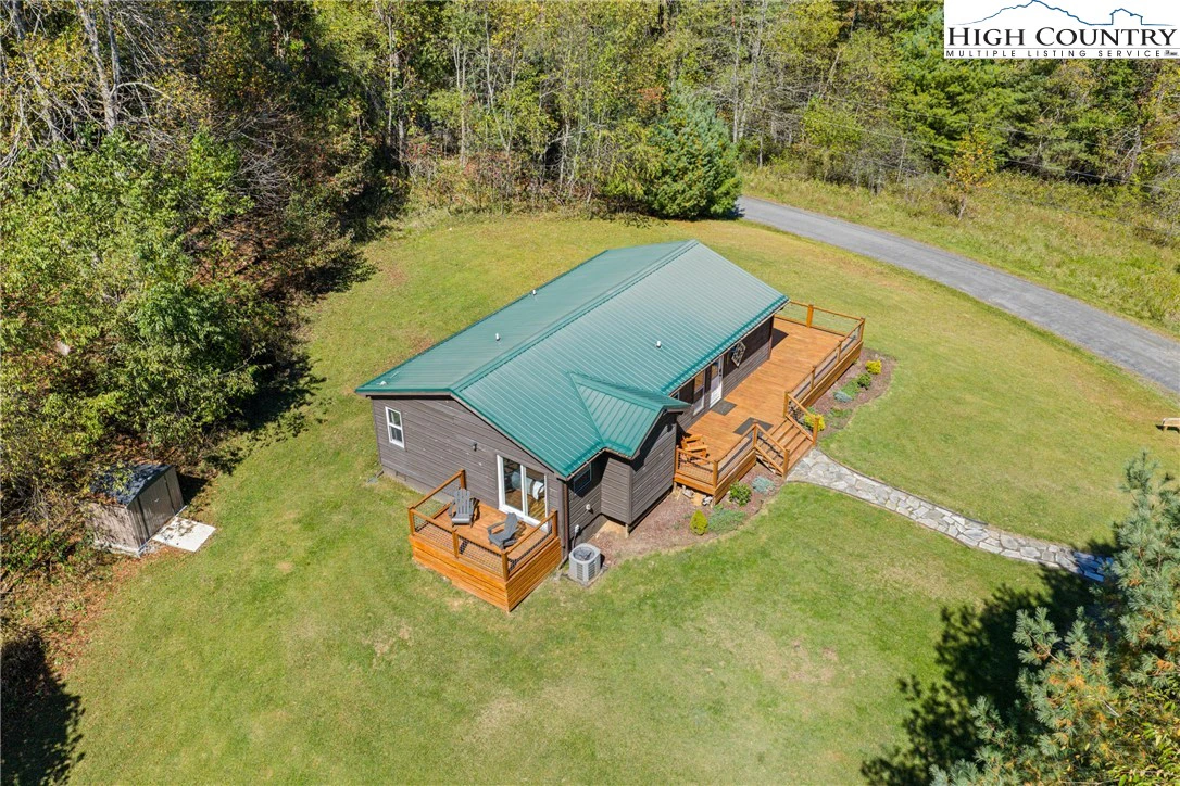 Image number 17 for the current listing