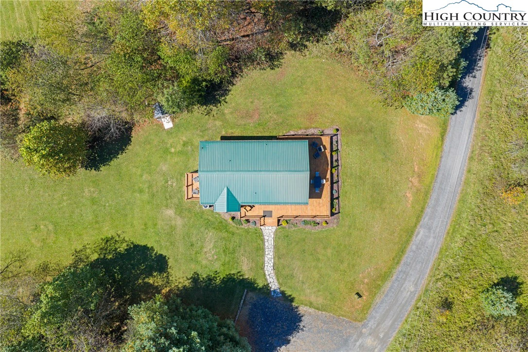 Image number 19 for the current listing