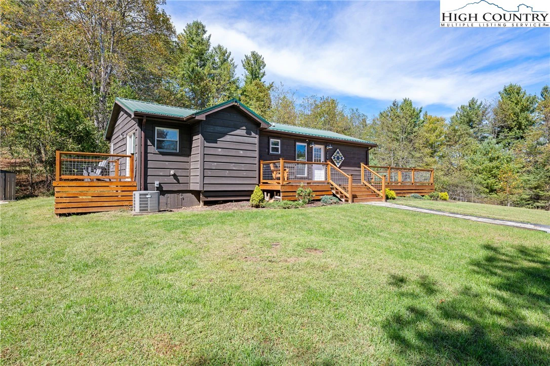 Image number 8 for the current listing