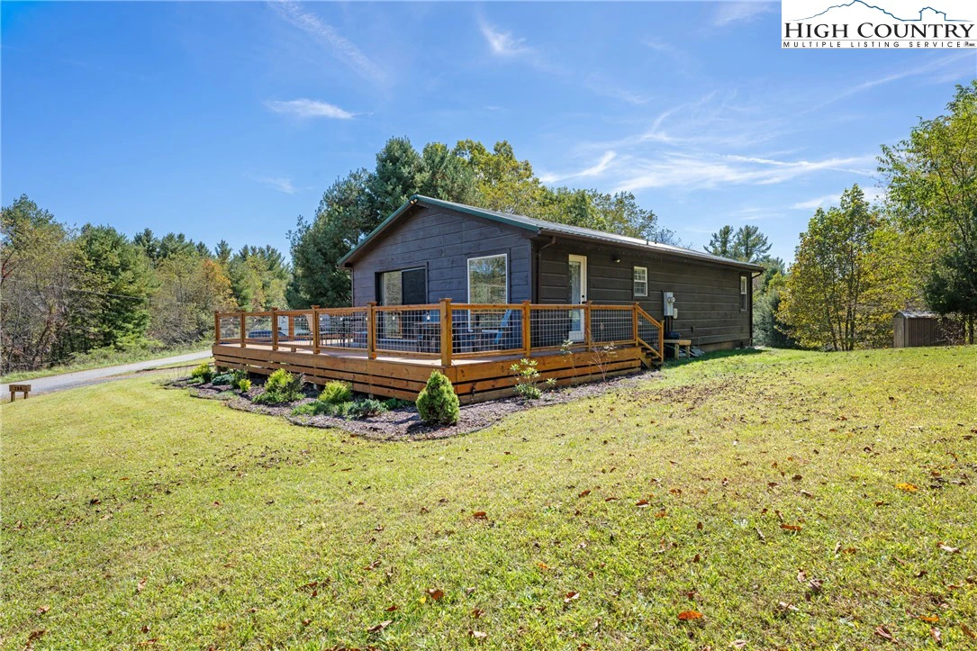Image number 11 for the current listing