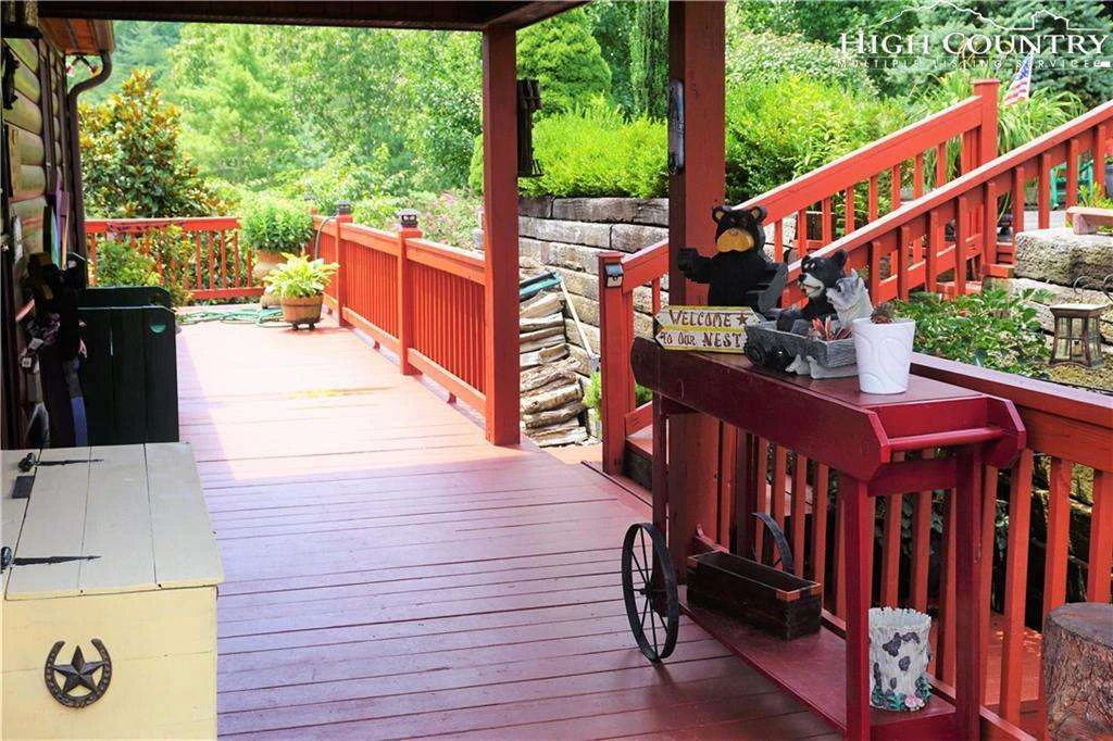 Image number 12 for the current listing