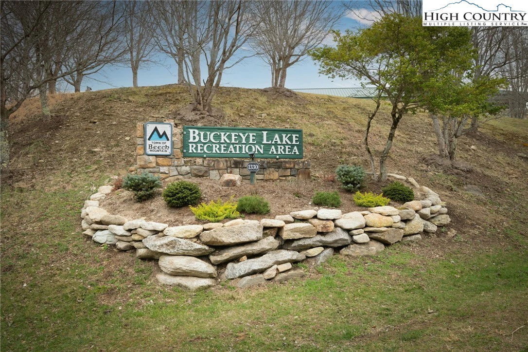 Image number 18 for the current listing