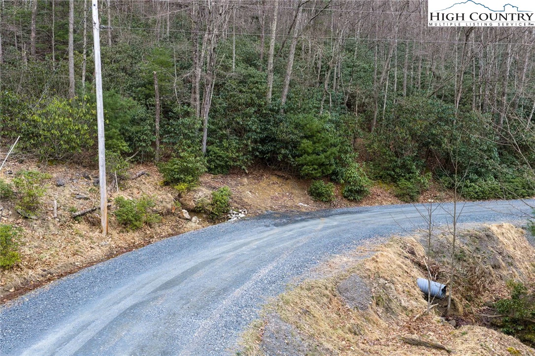 Image number 15 for the current listing