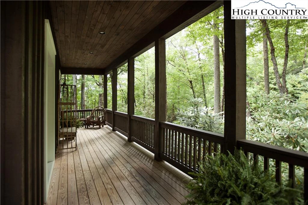 Image number 7 for the current listing