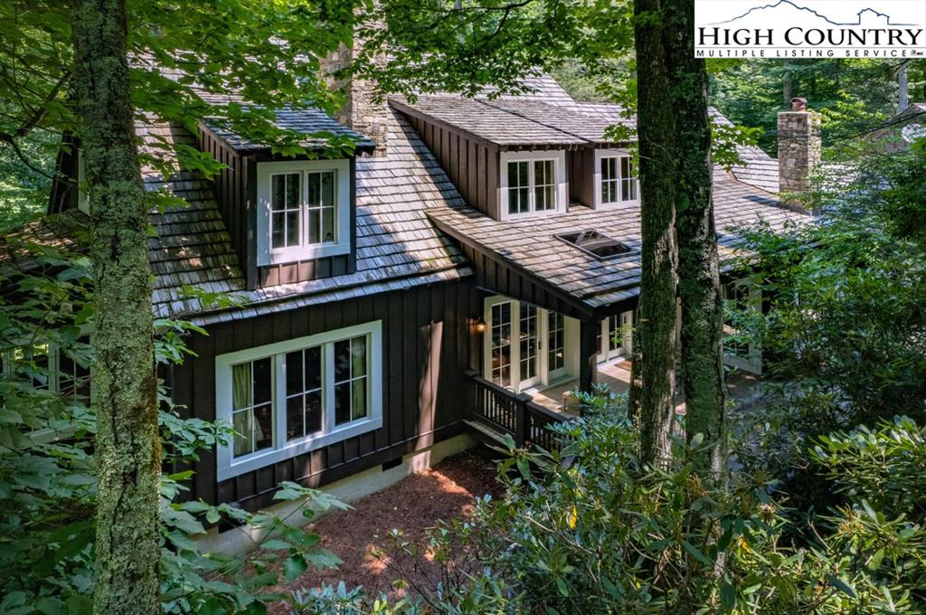 Image number 2 for the current listing
