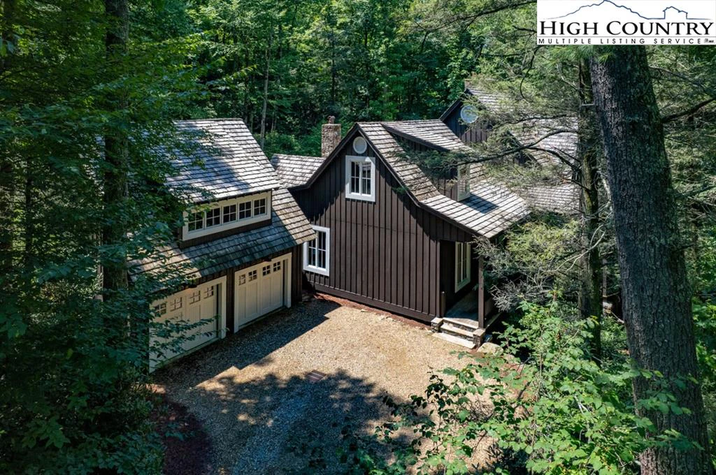 Image number 14 for the current listing
