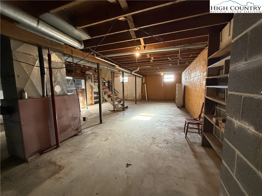 Image number 6 for the current listing