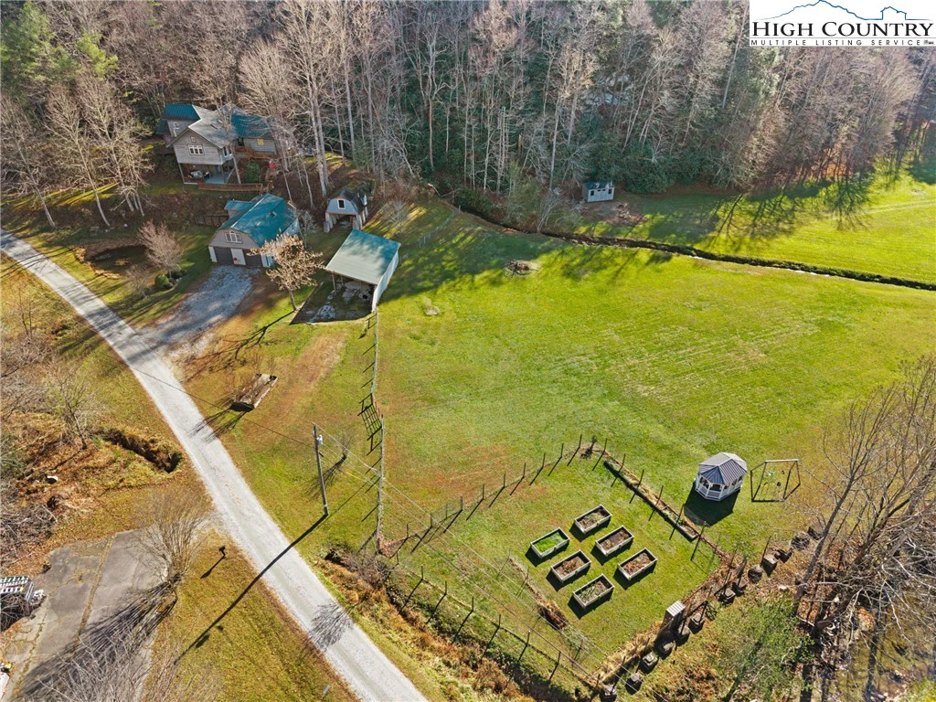 Image number 4 for the current listing