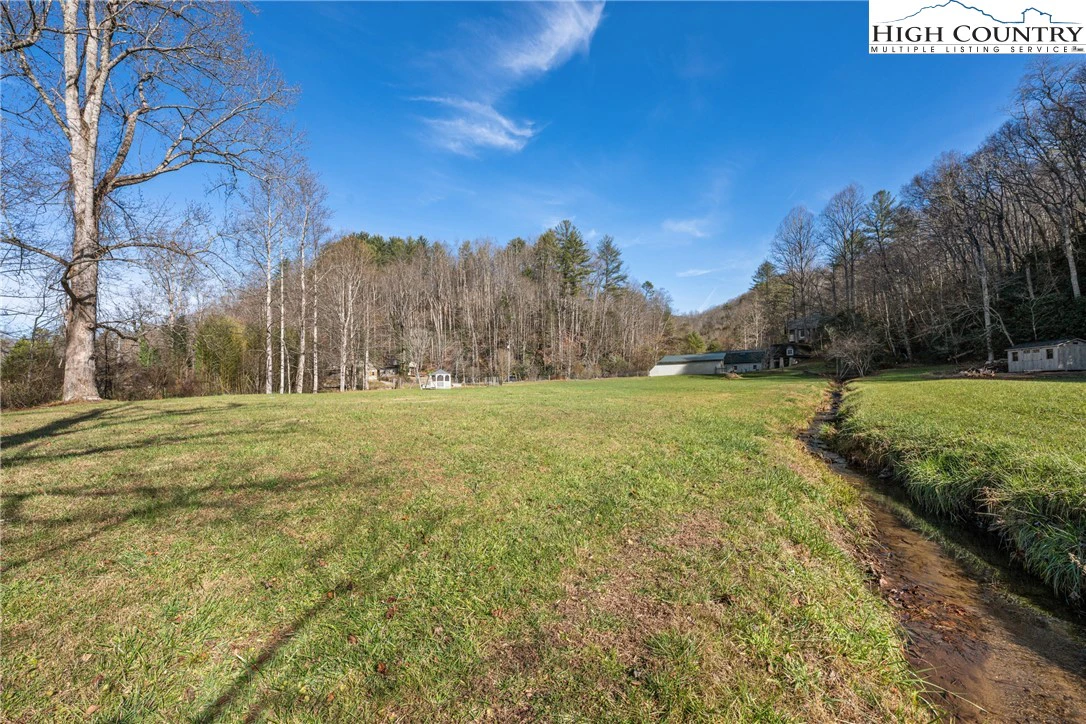 Image number 8 for the current listing