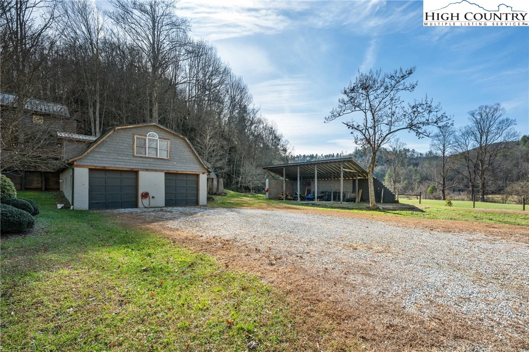 Image number 12 for the current listing