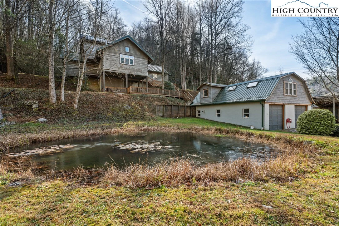 Image number 1 for the current listing