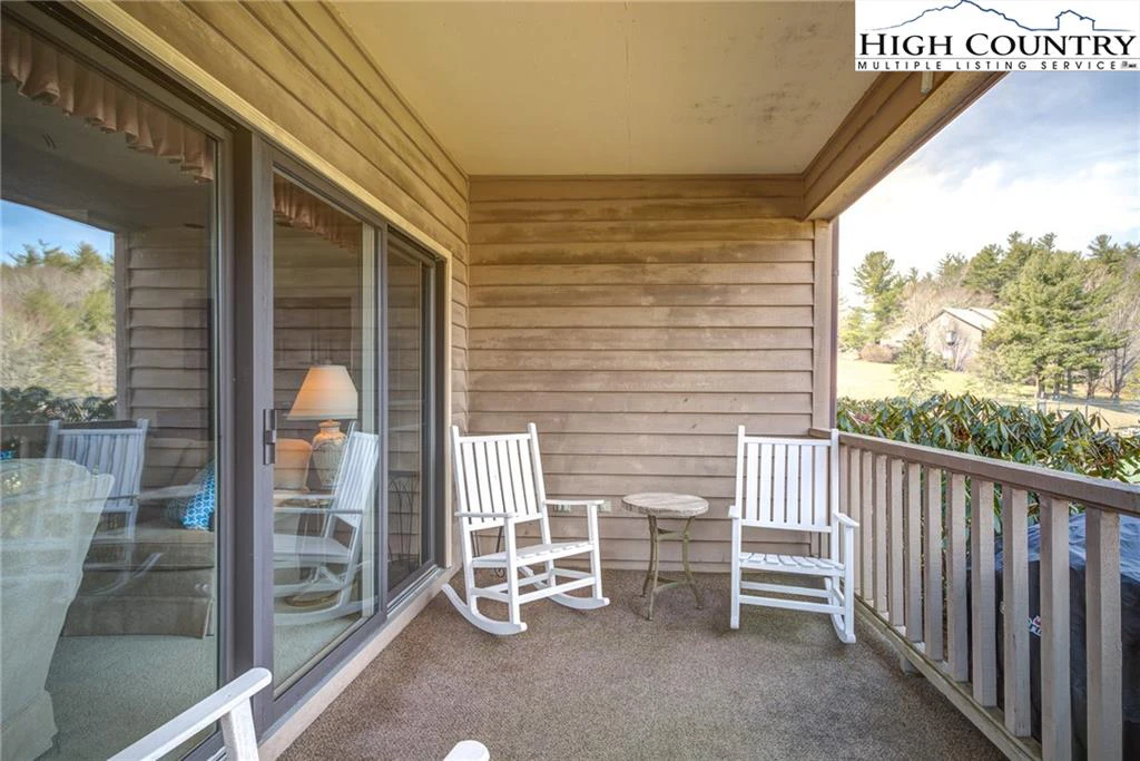 Image number 12 for the current listing