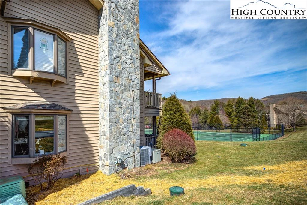 Image number 6 for the current listing
