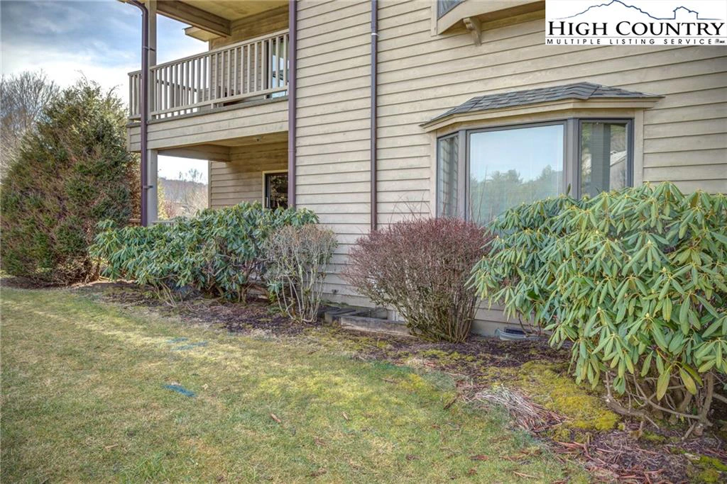 Image number 4 for the current listing