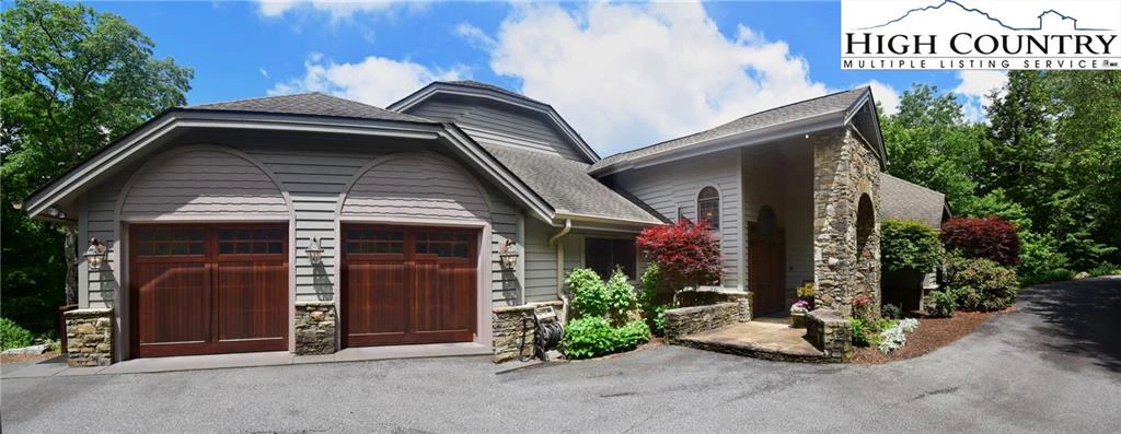Image number 19 for the current listing