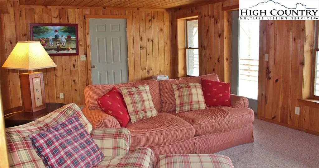 Image number 7 for the current listing