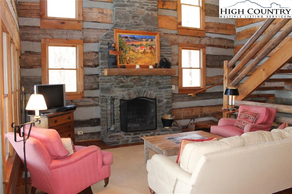 Image number 22 for the current listing